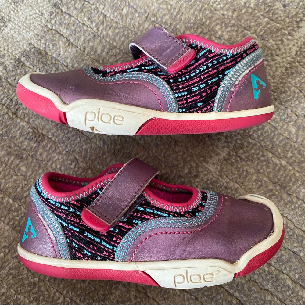 Plae girls shoes